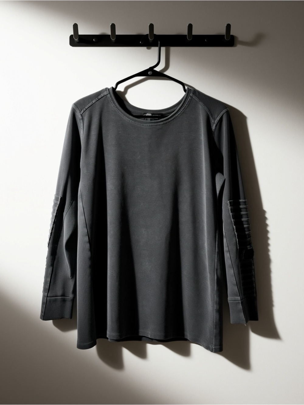 AJJAYA BRAND - JAMIS MENS LONG SLEEVE JUMPER BLACK - M/L